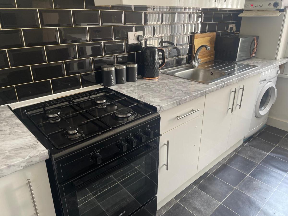 Wizards Corner Spacious 3 Bed Near Watford Junction Eksteriør bilde